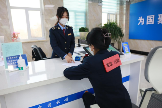 [中国网]吉林省梅河新区税务局开展“一日模拟” 体验春风主题行动